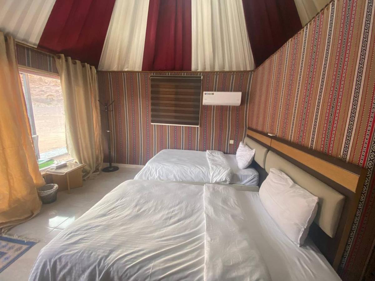 Omar Ali Luxury Camp Hotel Wadi Rum Eksteriør billede